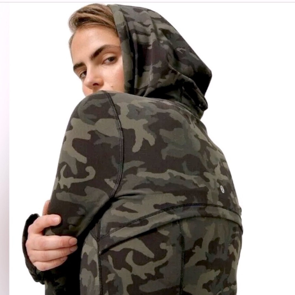EUC Lululemon Hooded Define Jacket Incognito Camo Multi Gator Green - Size 8